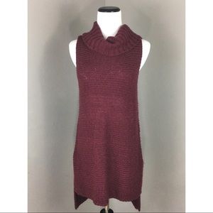 NWT Hi-low Sleeveless sweater top